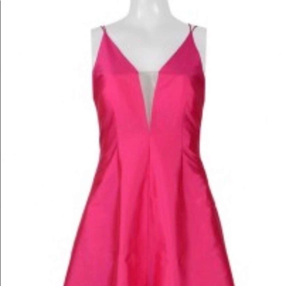 Stunning fuchsia high low taffeta gown. - Picture 6 of 6